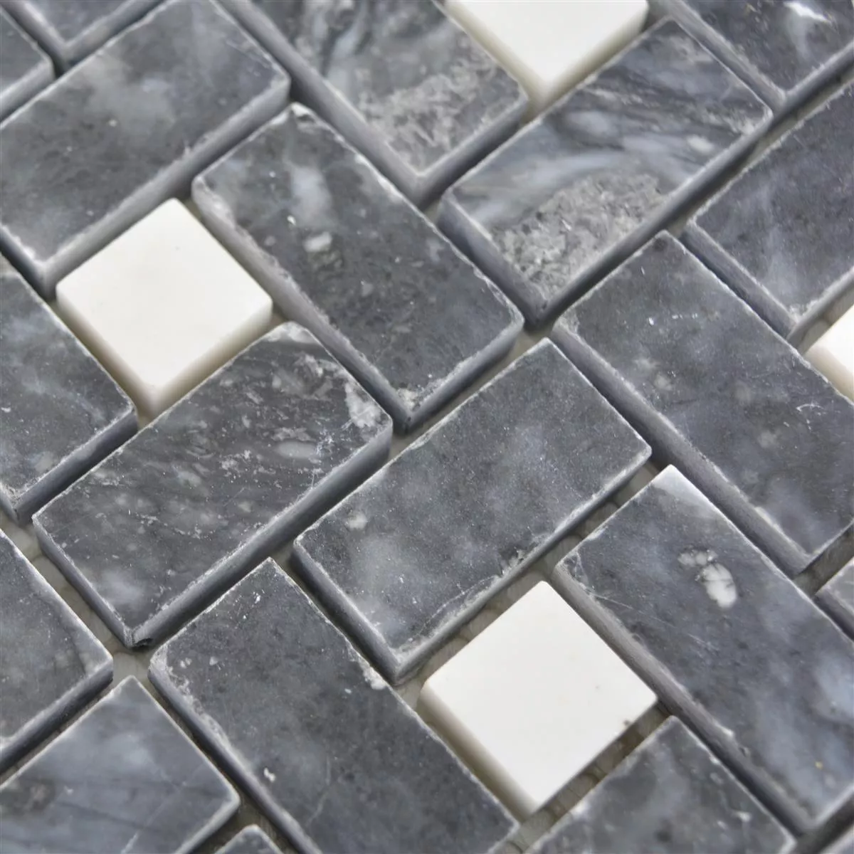 Sample Natural Stone Marble Mosaic Tiles Umay Black White