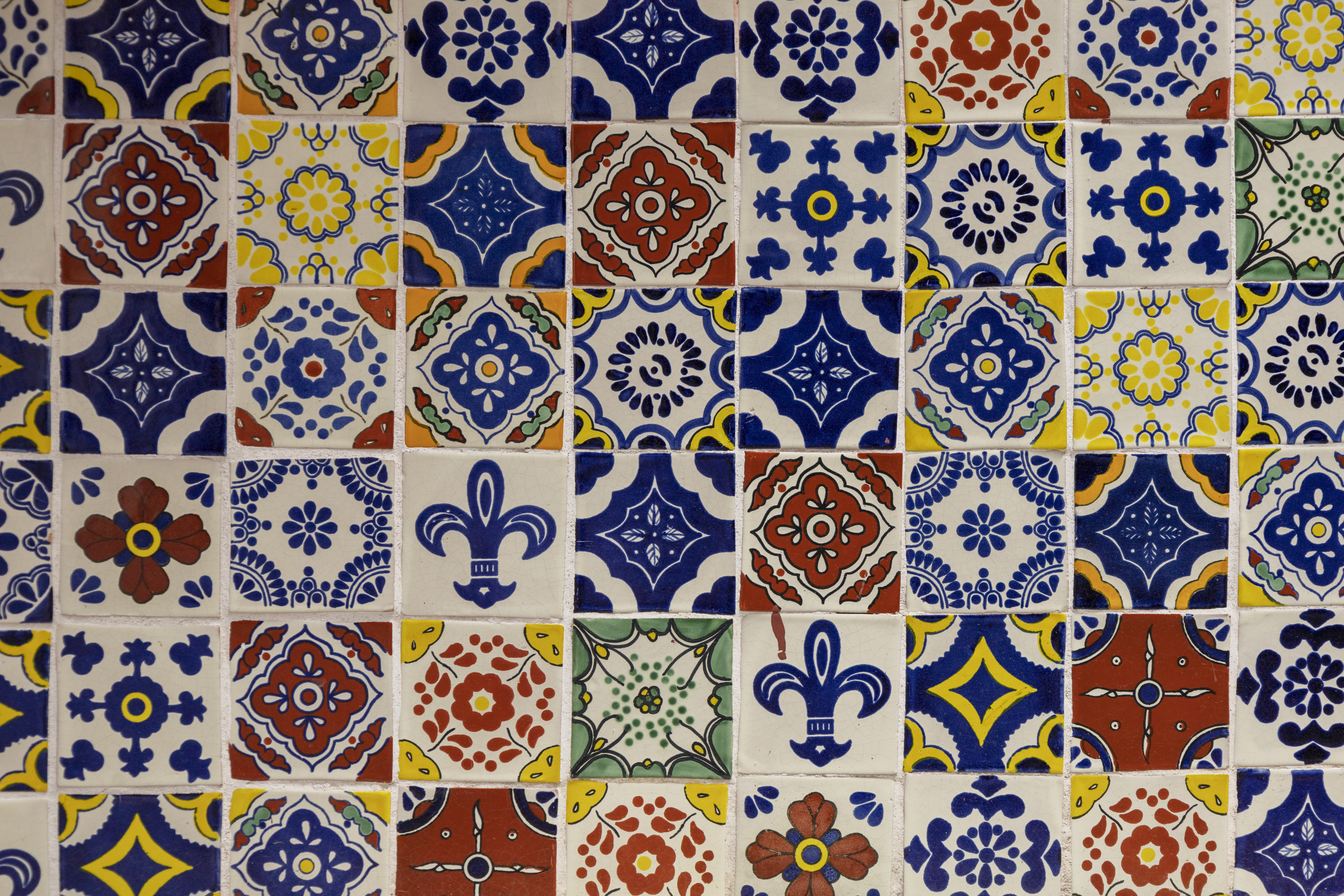 Small Space Magic: Mosaic Tile Patterns That Make Rooms Look Bigger | MOSAFİL.UK
